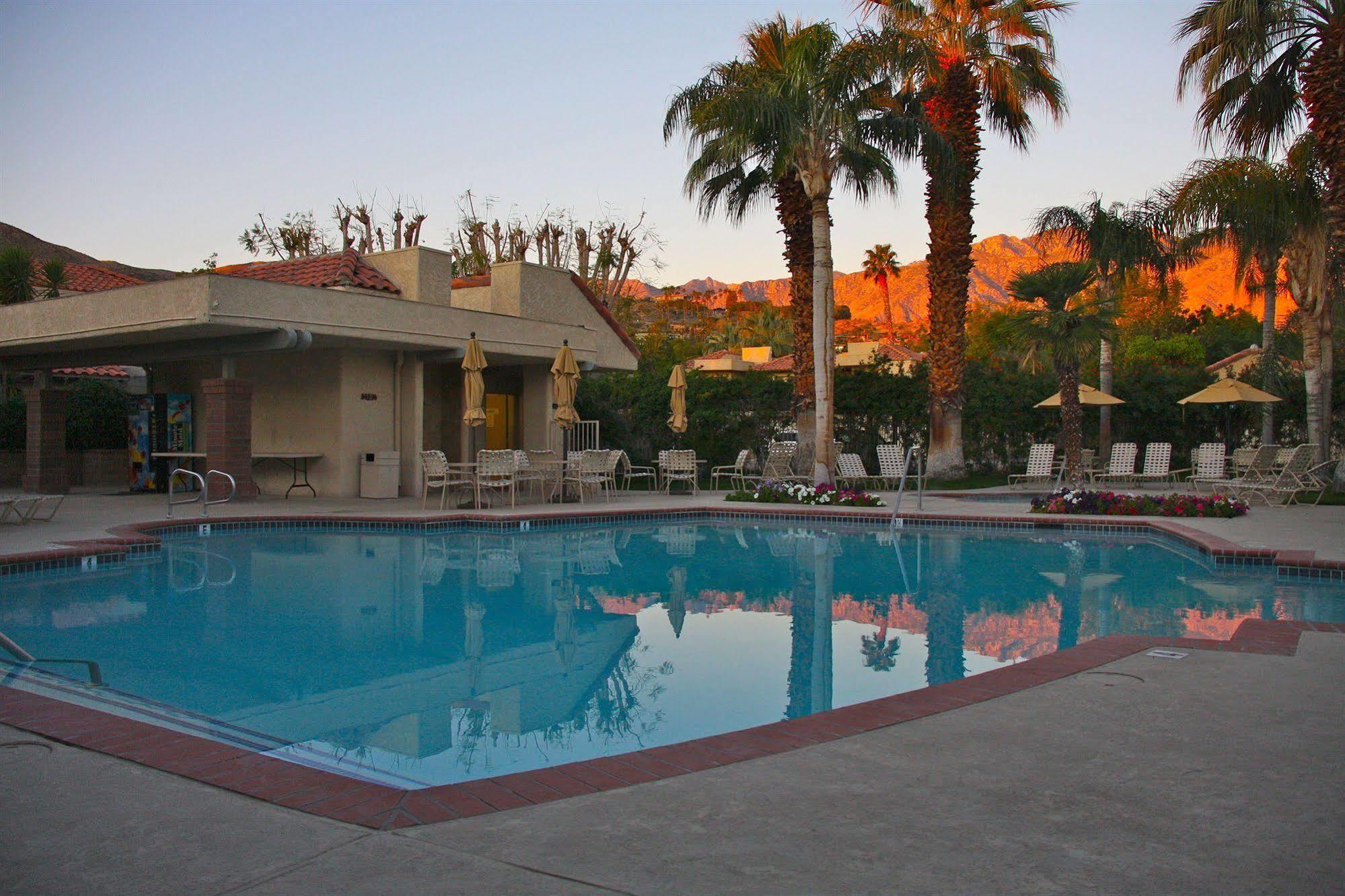 The Oasis Resort パーム・スプリングス エクステリア 写真